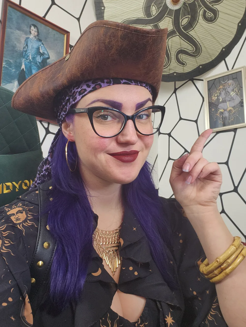 Katharina Schön im Piratenoutfit